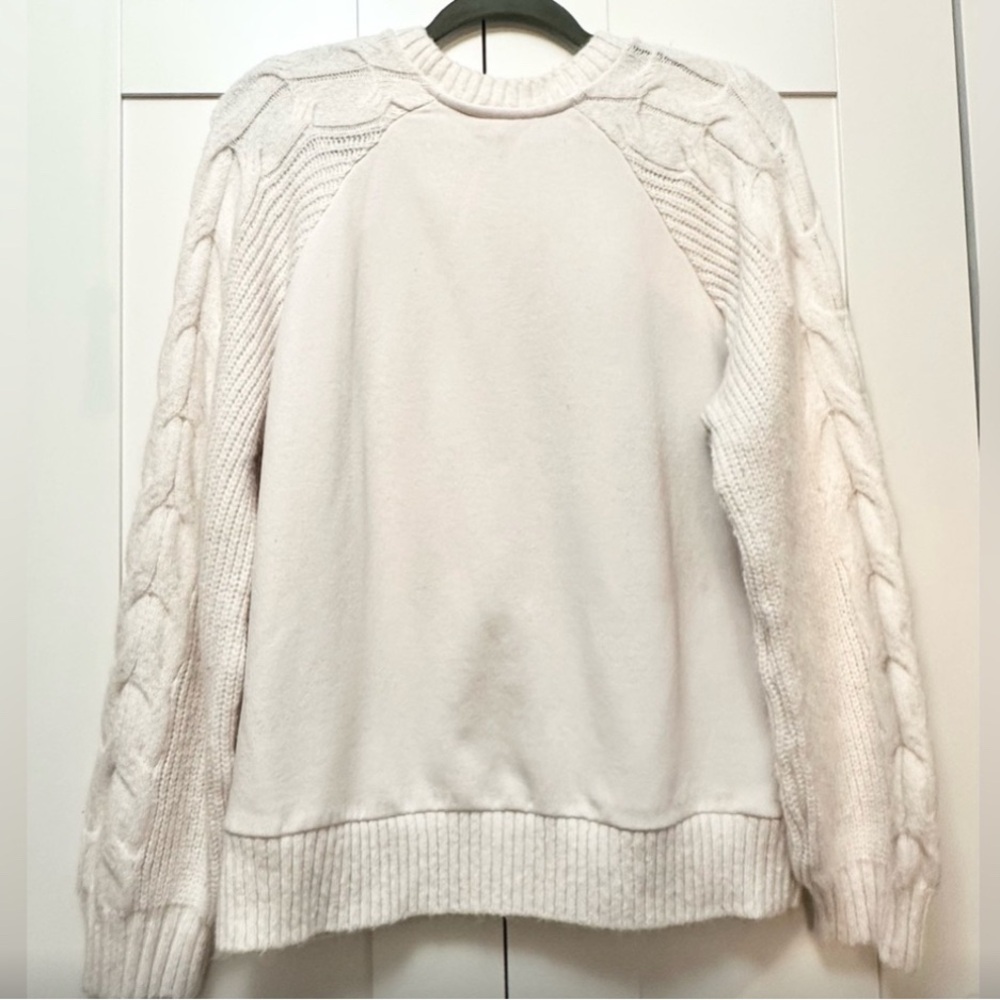 Women's Cable Knit Crew Neck Sweater - Green, White, Gray (ALL Size Lg) - Picture 7 of 8